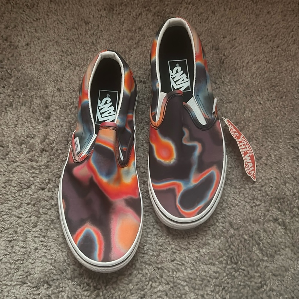 super cute NWT never worn trippy colorful marble vans!